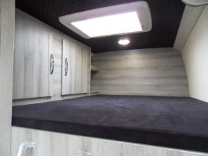 4x4 mercedes sprinter fixed bed