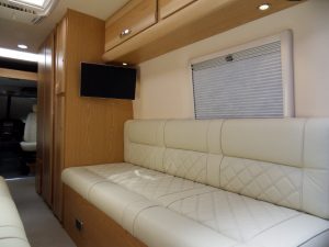 Mercedes motorhome Avtex HD TV